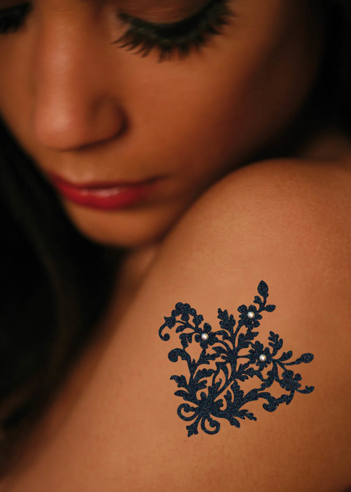 Bijou Tattoo Paillettes Lady Jane porté