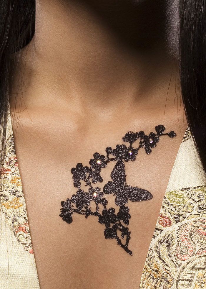 bijou de peau papillon madame butterfly noir porté