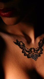 LINGERIE ET BIJOUX DE PEAU INES DE CASTILHO PARIS - Laissez vous séduire par une lingerie haut de gamme et des bijoux de peau uniques.
#lingerie #bijouxdepeau #lingeriesexy