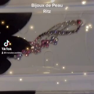 LINGERIE ET BIJOUX DE PEAU INES DE CASTILHO PARIS - Laissez vous séduire par une lingerie haut de gamme et des bijoux de peau uniques.
#lingerie #bijouxdepeau #lingeriesexy #lingeriedeluxe #lingeriefrancese madeinfrance
