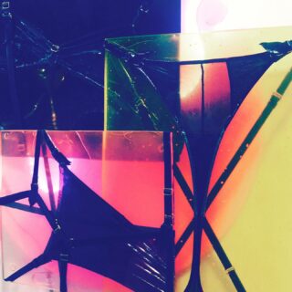 #art #geometricart #lightartist #lightandspaceart #lightartist #inesdecastilho #artistinparis 
#artistoninstagram
#artinparis
#womanartiste 
#galeriedart #contemporaryart #artshopping #bardecoration #decobar #decorresto #artcomtemporain #salondautomne #artgallery #maisonetjardin #interiorarchitectdubai
￼